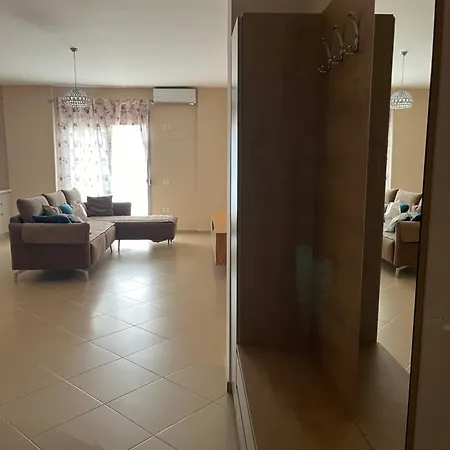 Dd Lägenhet Vlorë
